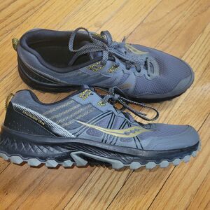 Size 11.5 Mens Trail Hike Running - Saucony Excursion TR 14 Gold/Gray